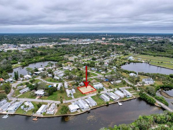 6836 EDGEWATER DRIVE, NEW PORT RICHEY, FL 34652