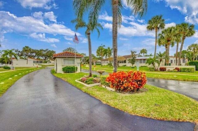 2671 Boundbrook Boulevard, Unit 107, West Palm Beach, FL 33406 Photo