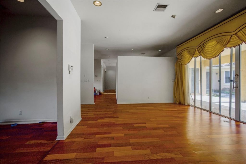 140 Royal Palm Ct, Plantation, FL 33317 Photo