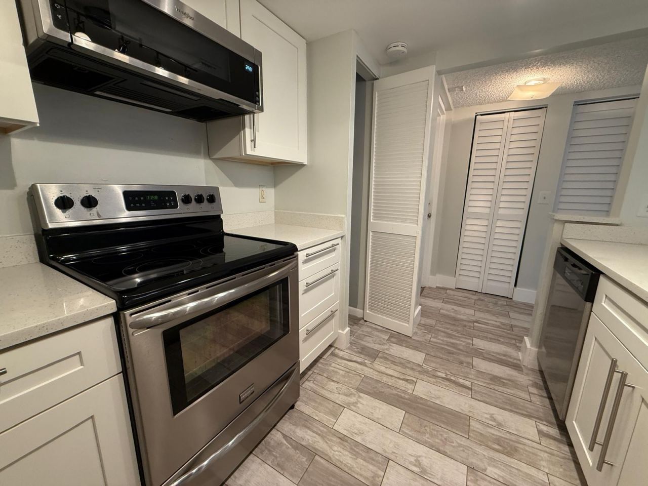 9777 Westview Drive, Unit 1114, Coral Springs, FL 33076 Photo