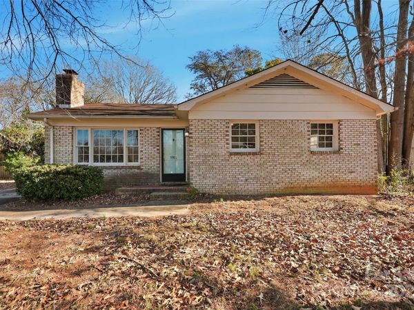 9901 Arbordale Avenue, Charlotte, NC 28215
