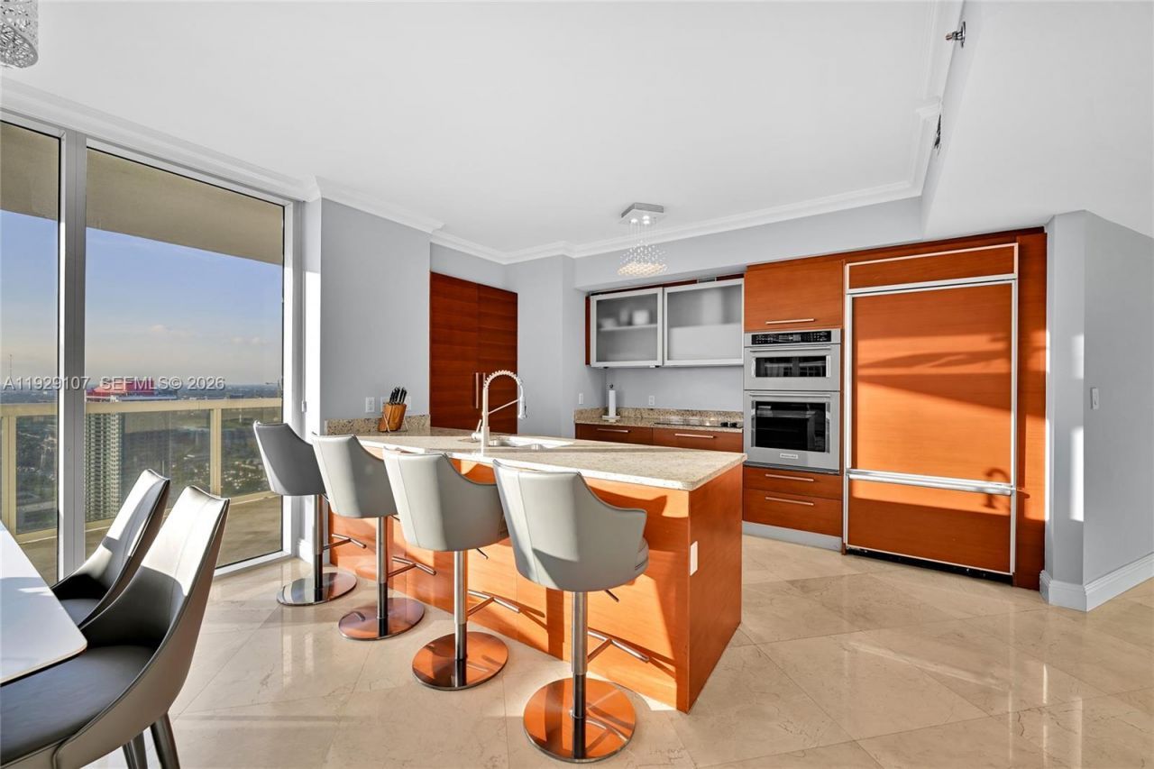1830 S Ocean Dr, Unit 3706, Hallandale Beach, FL 33009 Photo