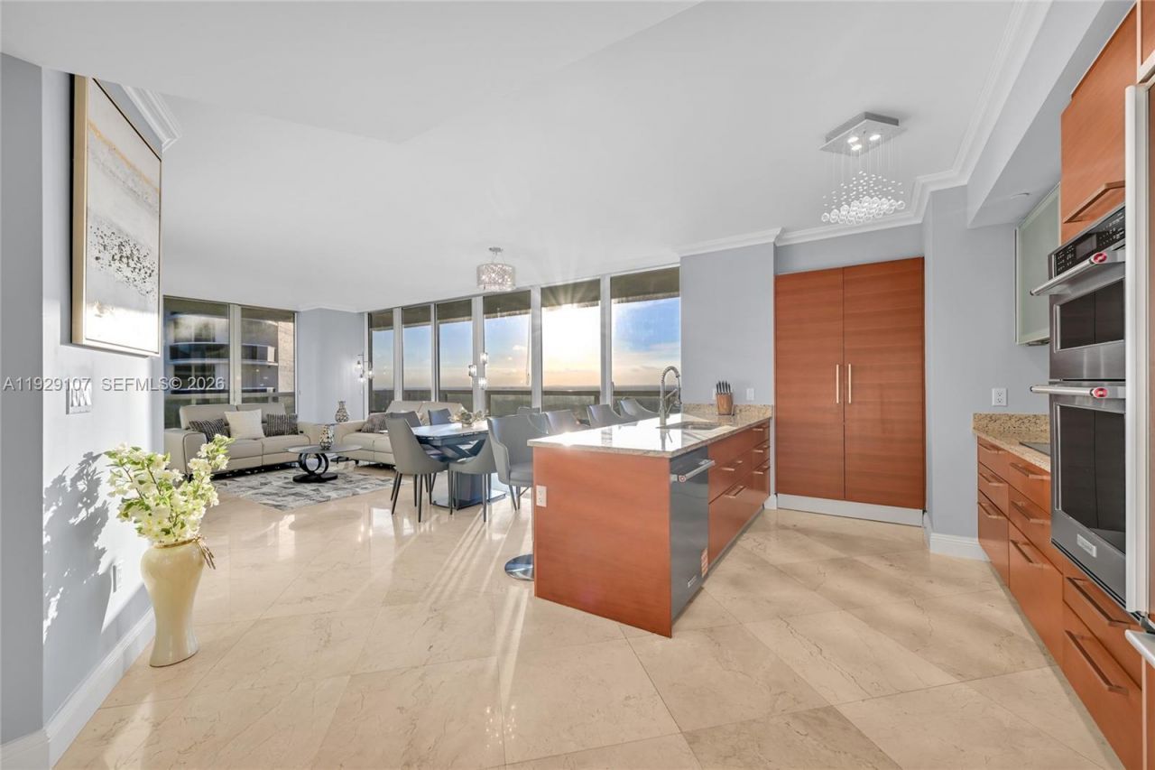 1830 S Ocean Dr, Unit 3706, Hallandale Beach, FL 33009 Photo