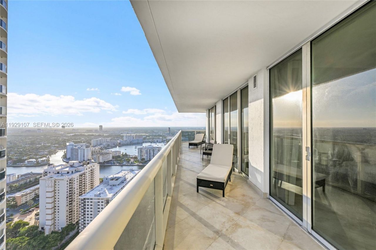 1830 S Ocean Dr, Unit 3706, Hallandale Beach, FL 33009 Photo