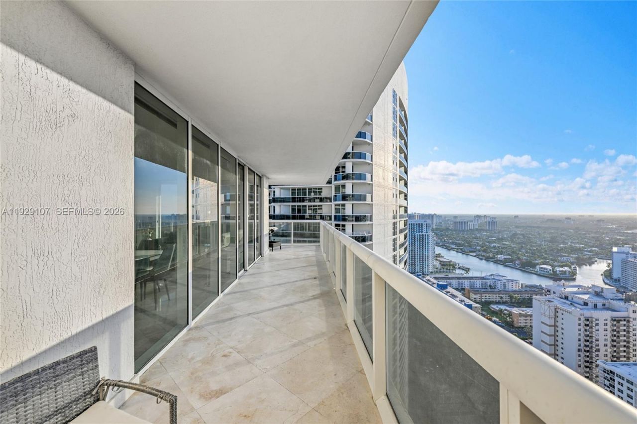 1830 S Ocean Dr, Unit 3706, Hallandale Beach, FL 33009 Photo