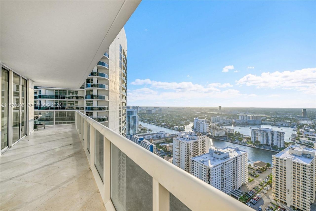 1830 S Ocean Dr, Unit 3706, Hallandale Beach, FL 33009 Photo