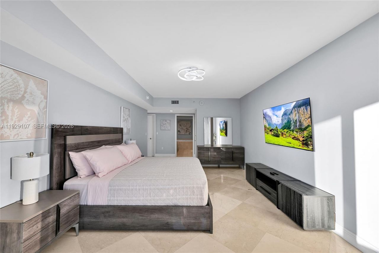 1830 S Ocean Dr, Unit 3706, Hallandale Beach, FL 33009 Photo