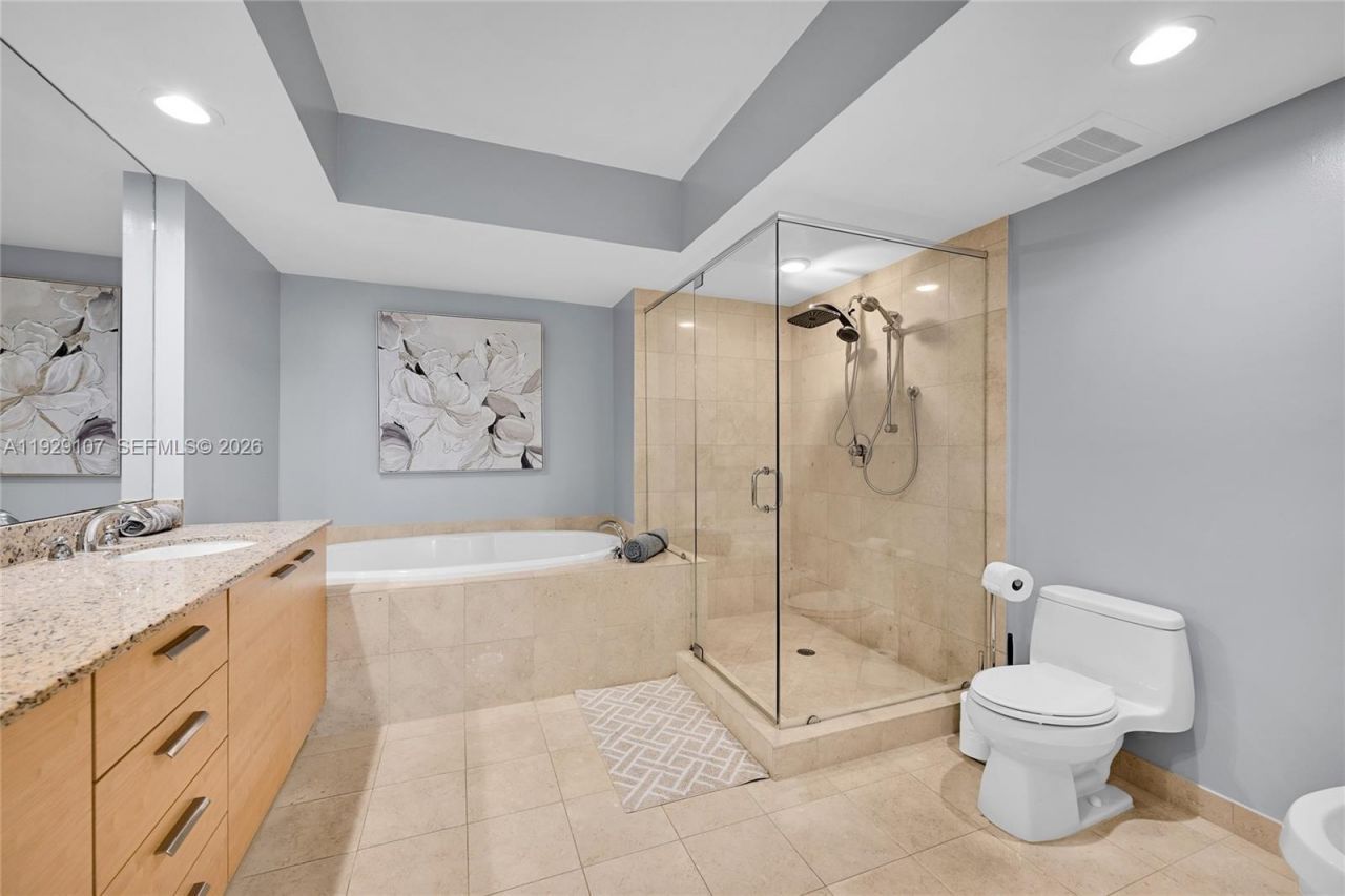 1830 S Ocean Dr, Unit 3706, Hallandale Beach, FL 33009 Photo