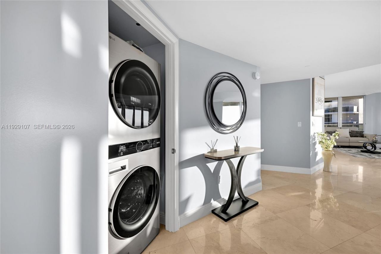 1830 S Ocean Dr, Unit 3706, Hallandale Beach, FL 33009 Photo