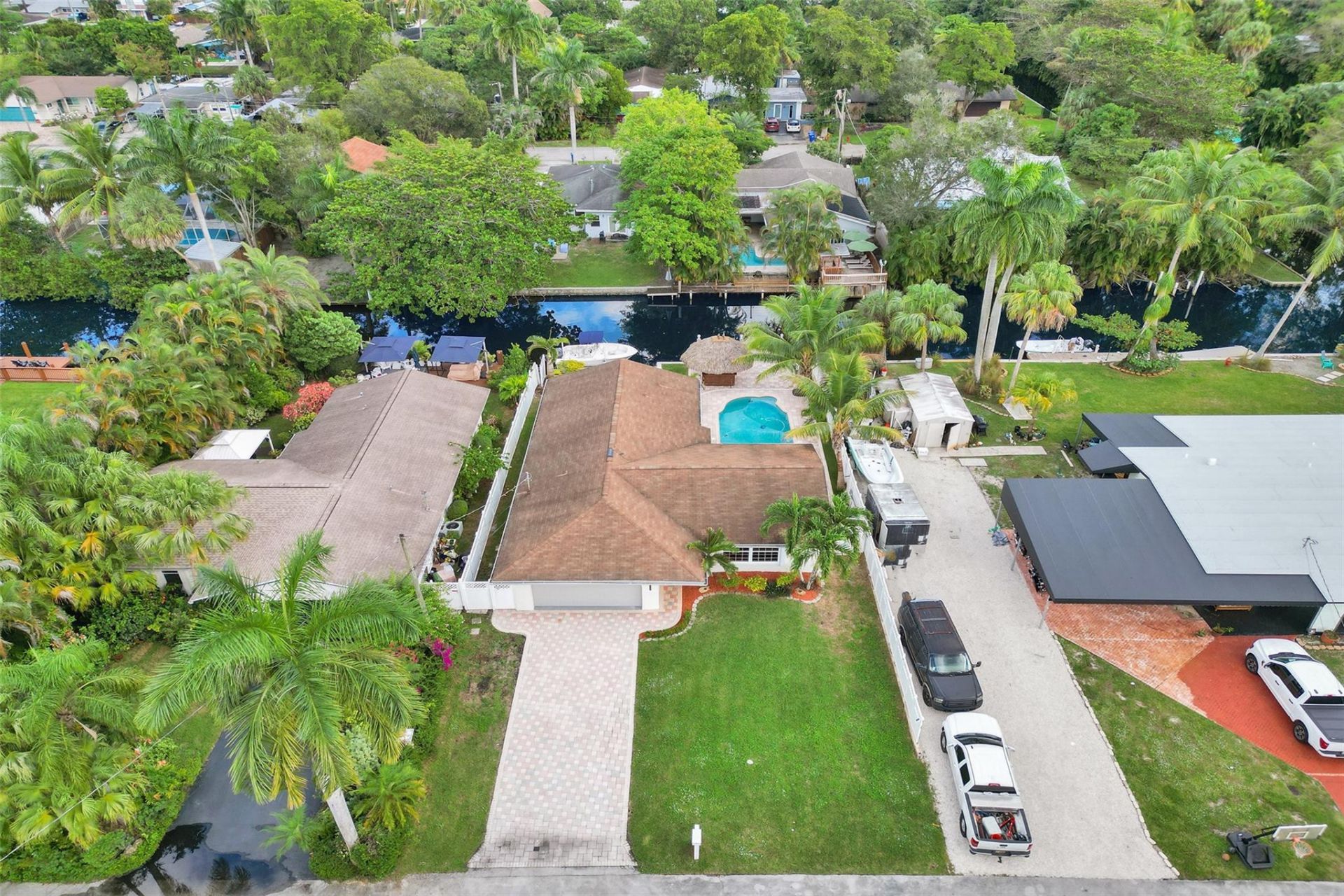 2052 SW 28th Way, Fort Lauderdale, FL 33312 Photo