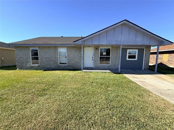 2080 CARVER Drive, Marrero, LA 70072
