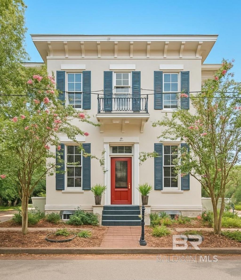 208 S Warren Street, Mobile, AL 36602 Main Photo