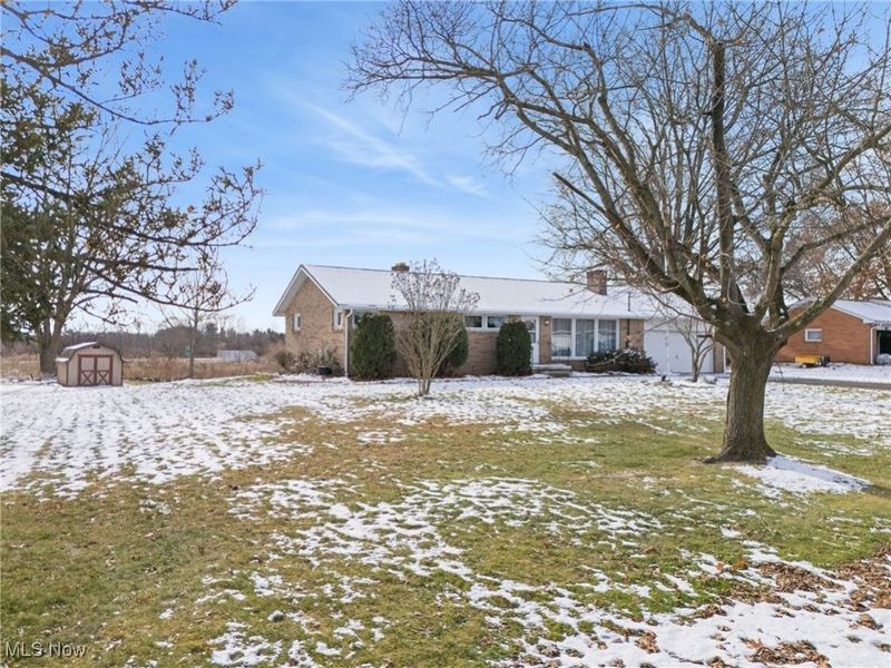 7680 Brookview Street, Louisville, OH 44641 Photo 3