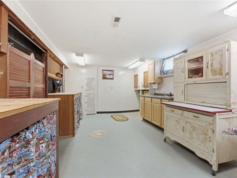 7680 Brookview Street, Louisville, OH 44641 Photo 42