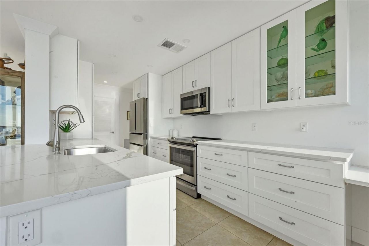 350 Golden Gate Point, Unit 62, Sarasota, FL 34236 Photo