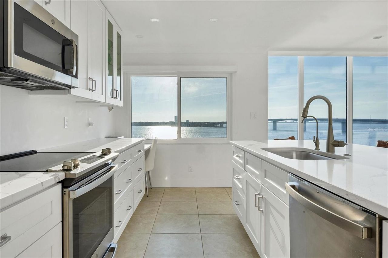 350 Golden Gate Point, Unit 62, Sarasota, FL 34236 Photo