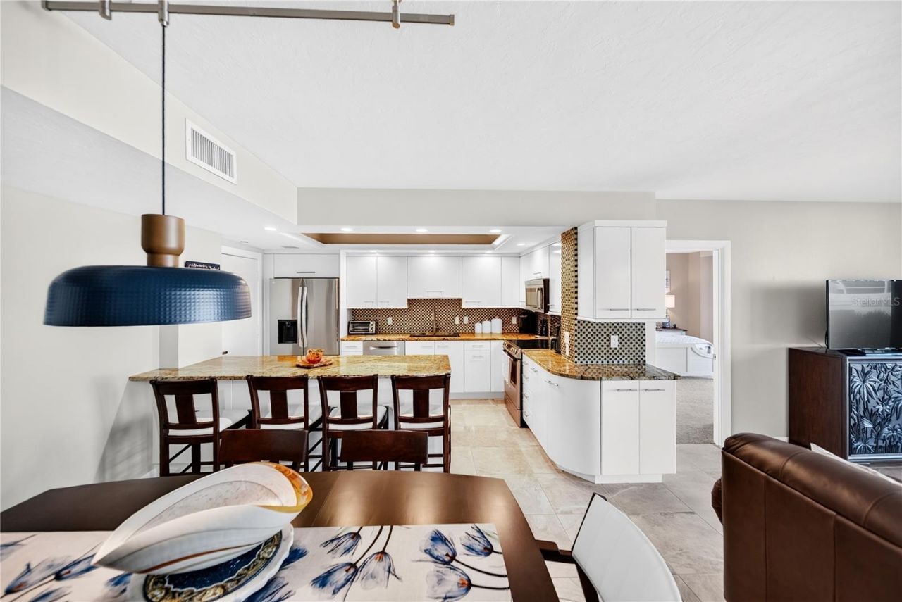 1212 Benjamin Franklin Drive, Unit 206, Sarasota, FL 34236 Photo