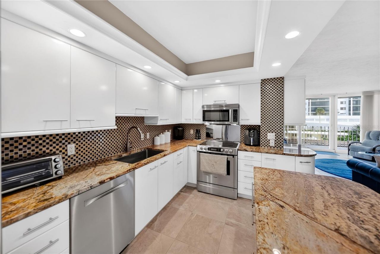 1212 Benjamin Franklin Drive, Unit 206, Sarasota, FL 34236 Photo