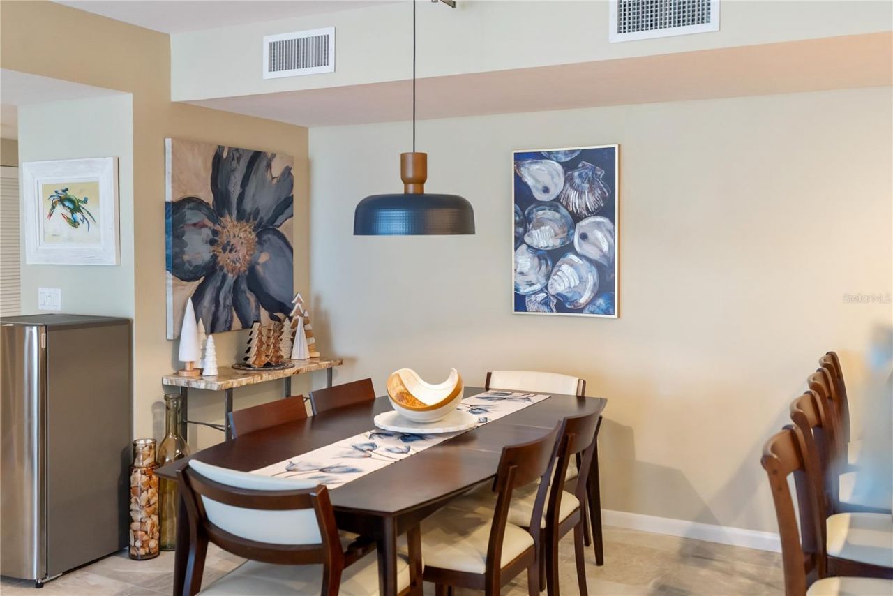 1212 Benjamin Franklin Drive, Unit 206, Sarasota, FL 34236 Photo