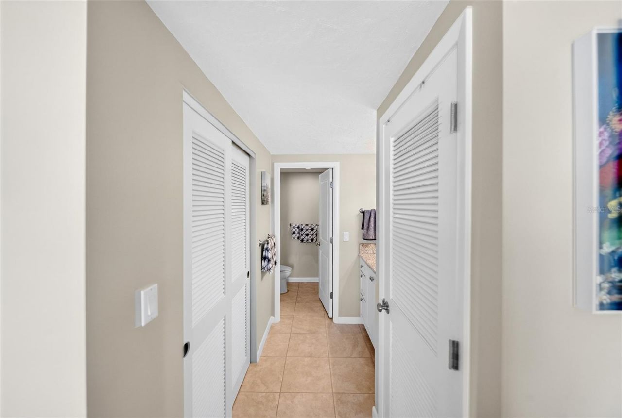 1212 Benjamin Franklin Drive, Unit 206, Sarasota, FL 34236 Photo