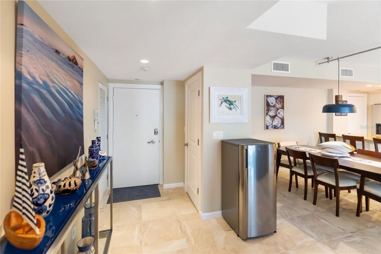 1212 Benjamin Franklin Drive, Unit 206, Sarasota, FL 34236 Photo