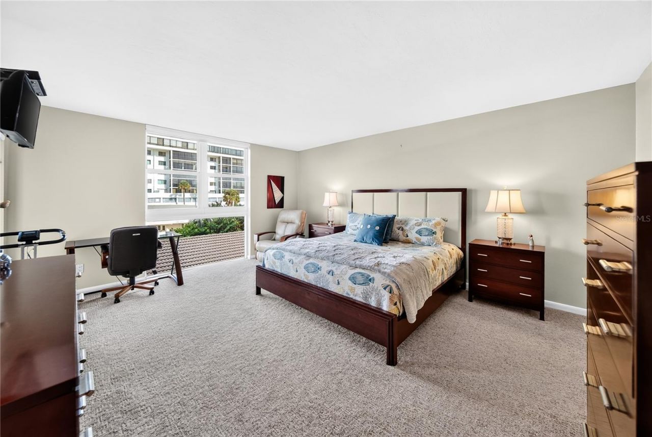 1212 Benjamin Franklin Drive, Unit 206, Sarasota, FL 34236 Photo