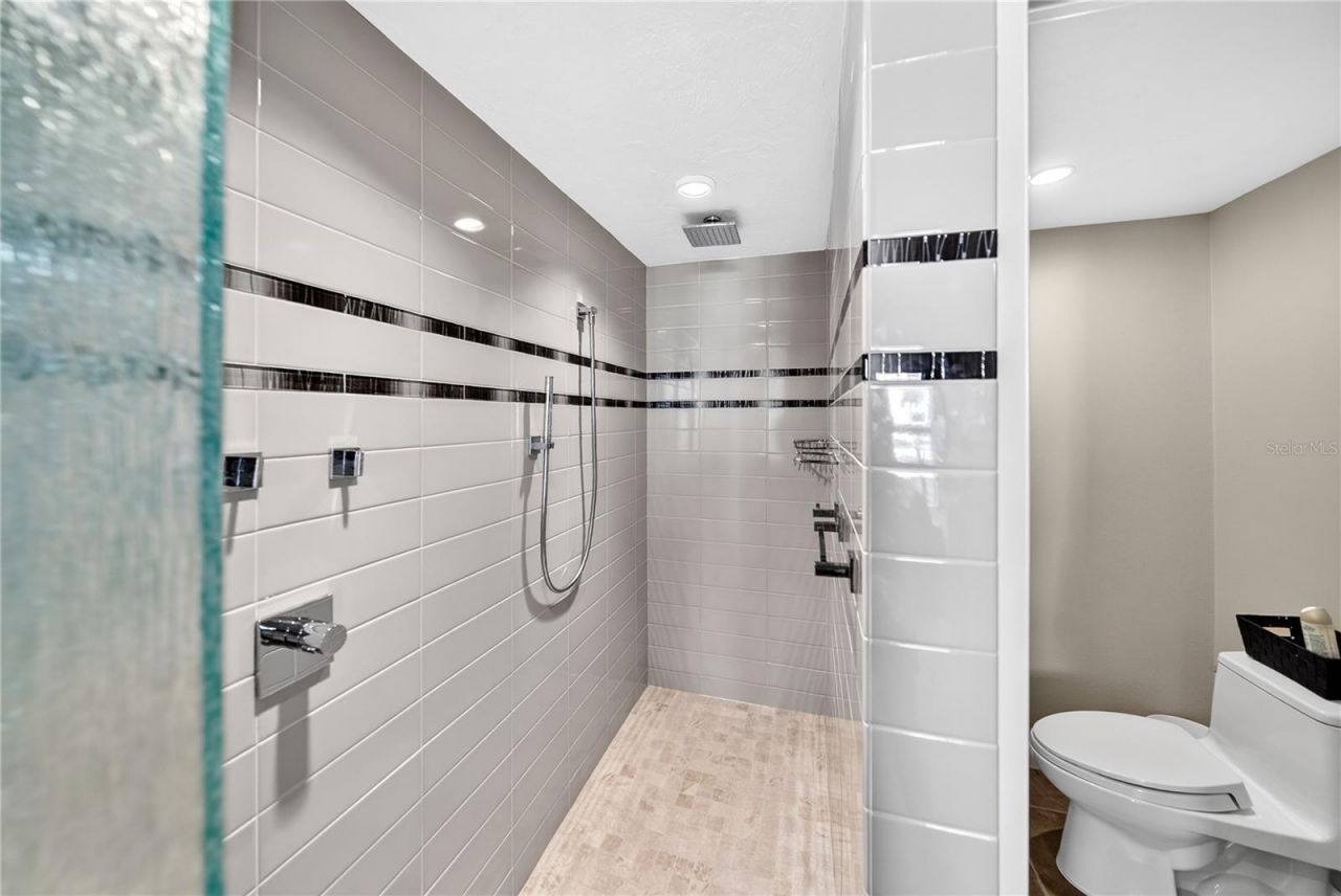 1212 Benjamin Franklin Drive, Unit 206, Sarasota, FL 34236 Photo