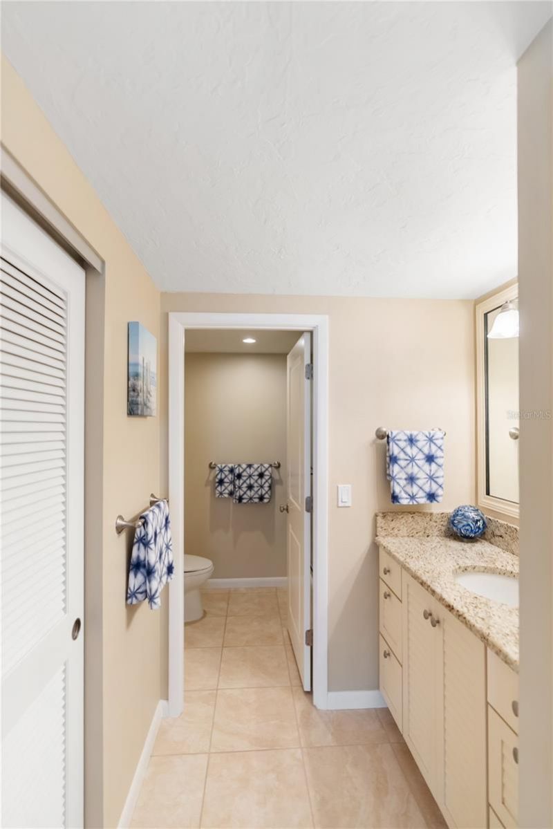 1212 Benjamin Franklin Drive, Unit 206, Sarasota, FL 34236 Photo