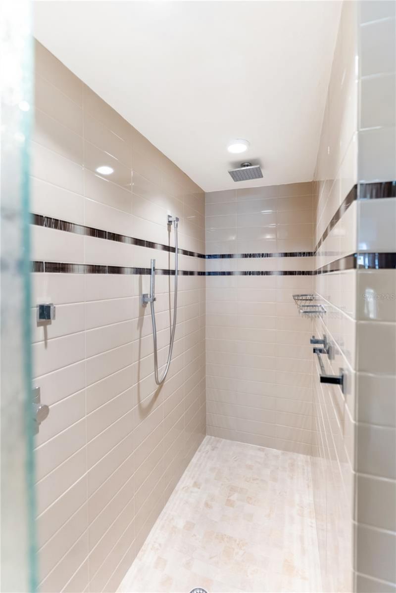 1212 Benjamin Franklin Drive, Unit 206, Sarasota, FL 34236 Photo