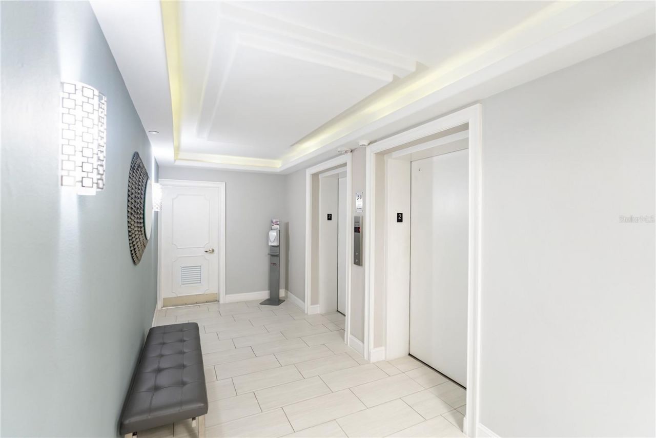 1212 Benjamin Franklin Drive, Unit 206, Sarasota, FL 34236 Photo