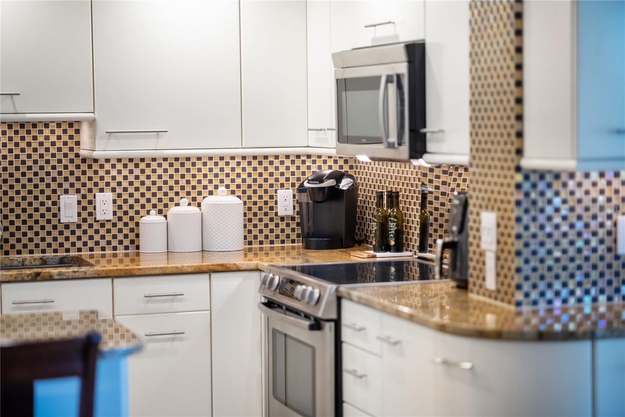 1212 Benjamin Franklin Drive, Unit 206, Sarasota, FL 34236 Photo