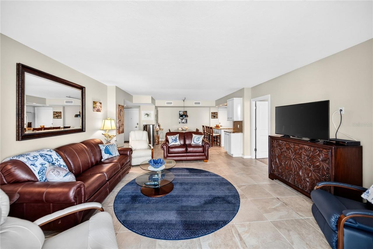 1212 Benjamin Franklin Drive, Unit 206, Sarasota, FL 34236 Photo