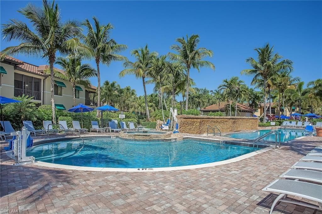 1015 Sandpiper St, Unit D102, Naples, FL 34102 Photo
