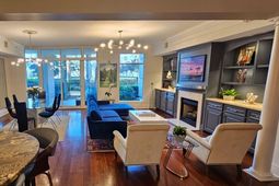 113 N Plaza Ct. Court photo 4