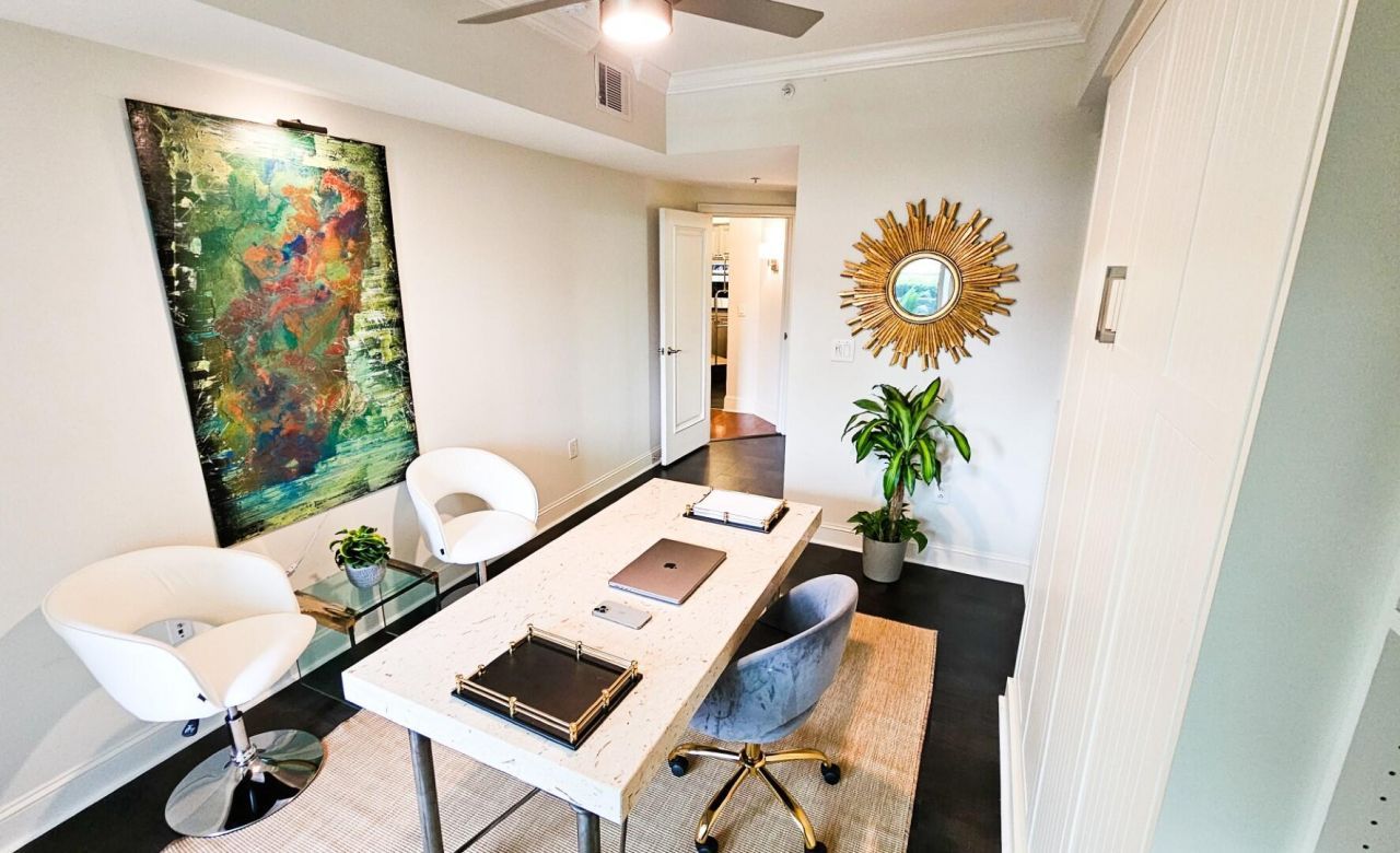 113 N Plaza Ct. Court Photo 44