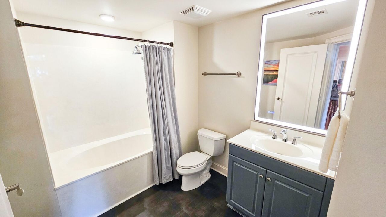 113 N Plaza Ct. Court Photo 47