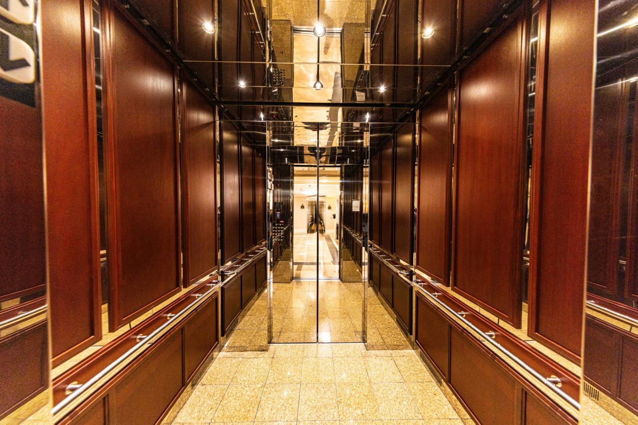 113 N Plaza Ct. Court Photo 48