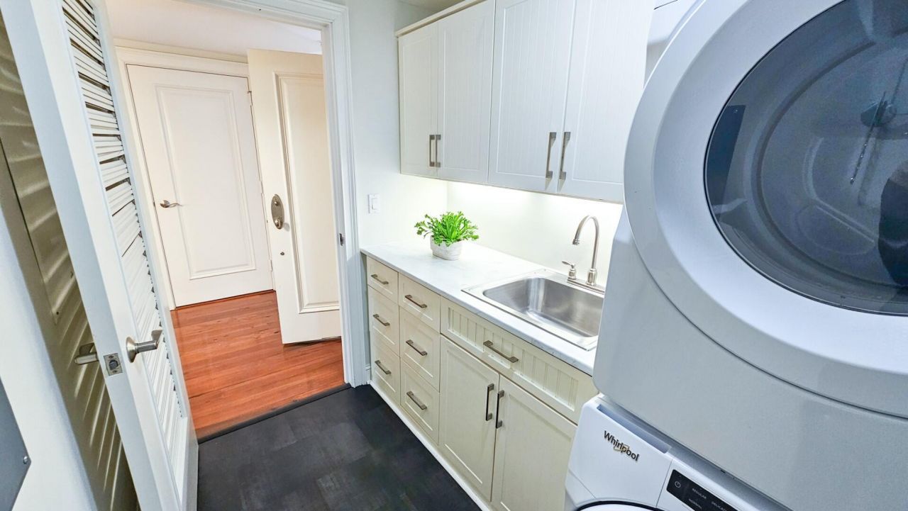 113 N Plaza Ct. Court Photo 53