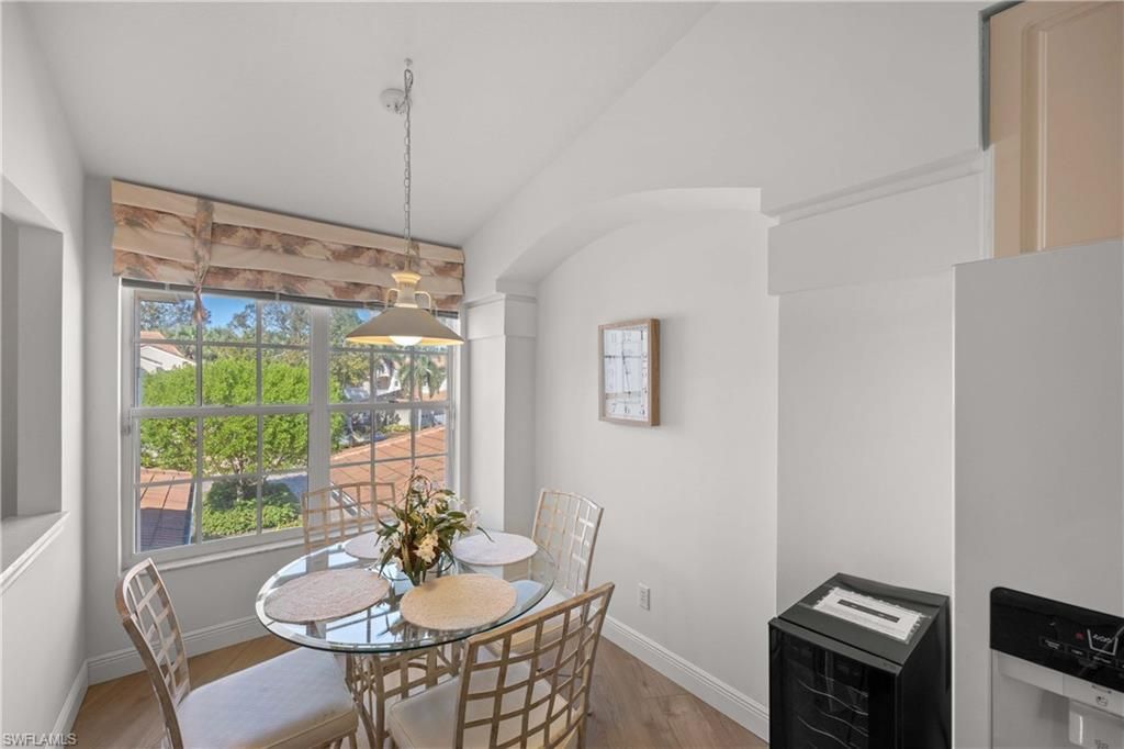 8415 Excalibur Cir, Unit B10, Naples, FL 34108 Photo
