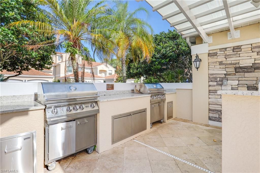8415 Excalibur Cir, Unit B10, Naples, FL 34108 Photo