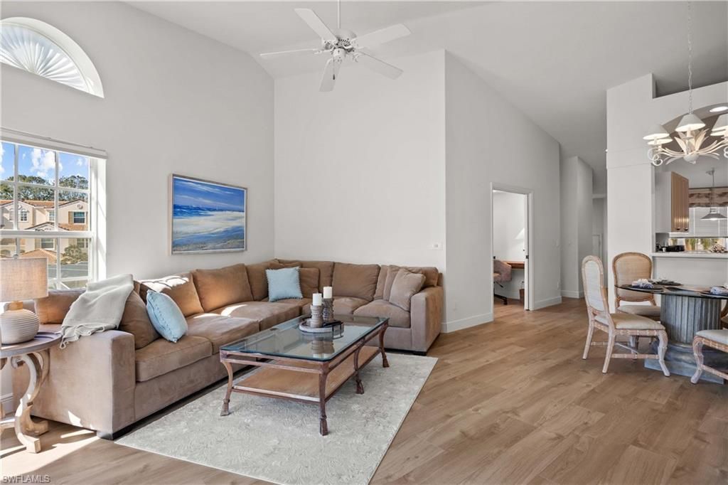8415 Excalibur Cir, Unit B10, Naples, FL 34108 Photo