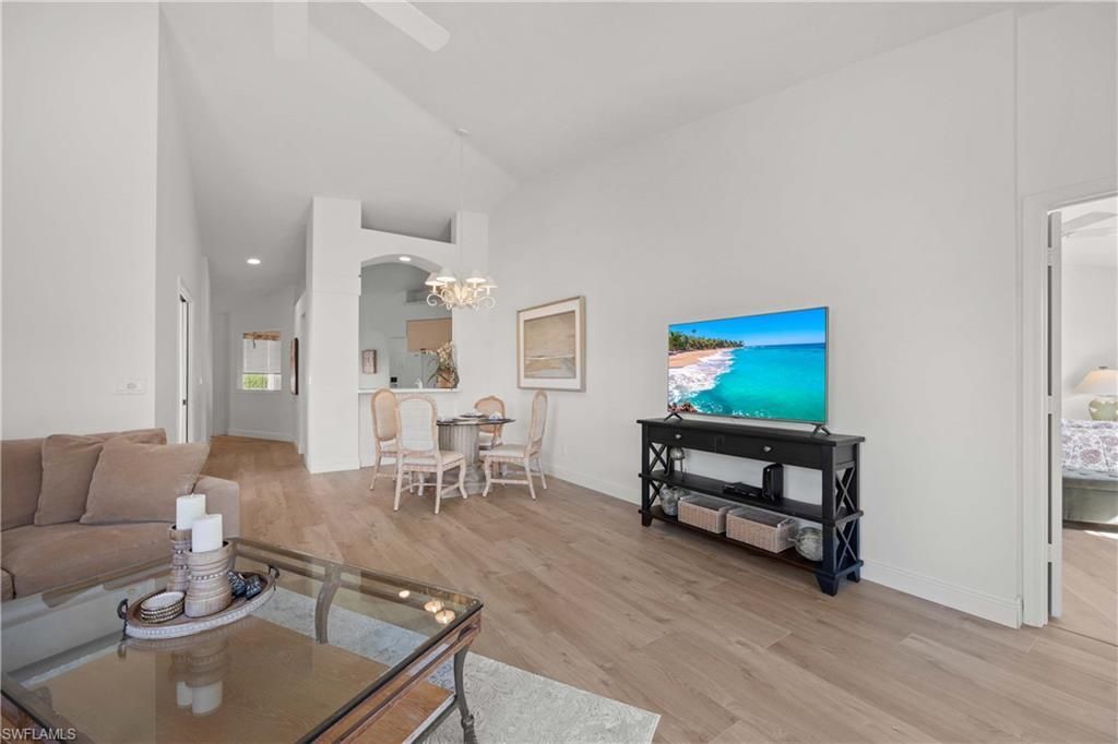 8415 Excalibur Cir, Unit B10, Naples, FL 34108 Photo