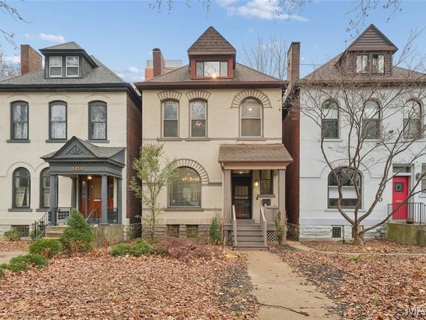 4456 Laclede Avenue, St Louis, MO 63108