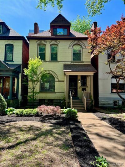 4456 Laclede Avenue, Saint Louis, MO 63108 Main Photo