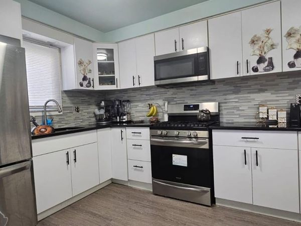 8179 Whitefield Street, Dearborn Heights, MI 48127