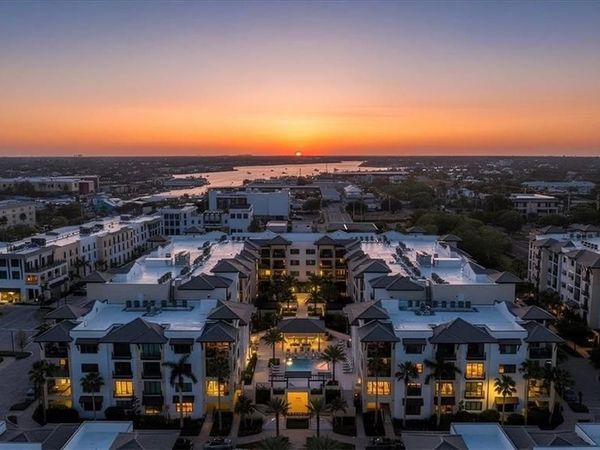 1130 3rd Ave S, Unit 416, NAPLES, FL 34102