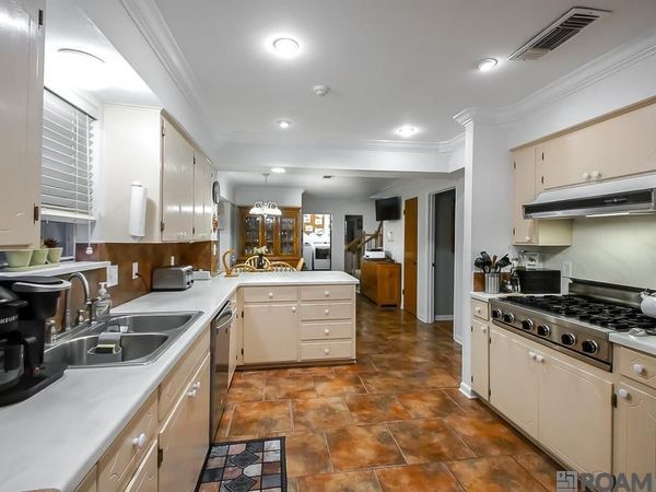 7762 Sevenoaks Ave, Baton Rouge, LA 70806