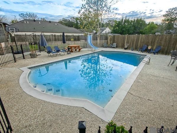 7762 Sevenoaks Ave, Baton Rouge, LA 70806