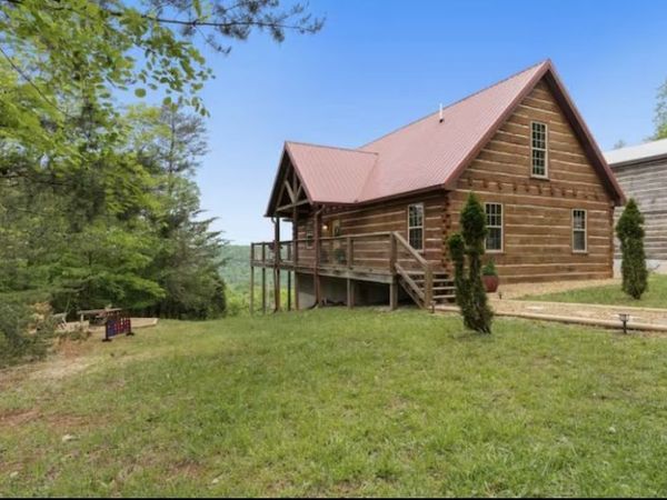 2007 Laurel Lake Dr, Monteagle, TN 37356