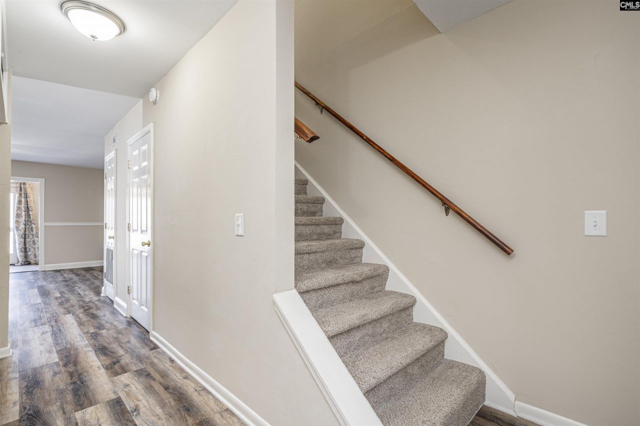 301 Harbor Heights Drive Photo 7